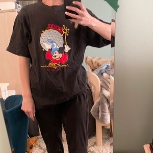 2000 Mickey tshirt